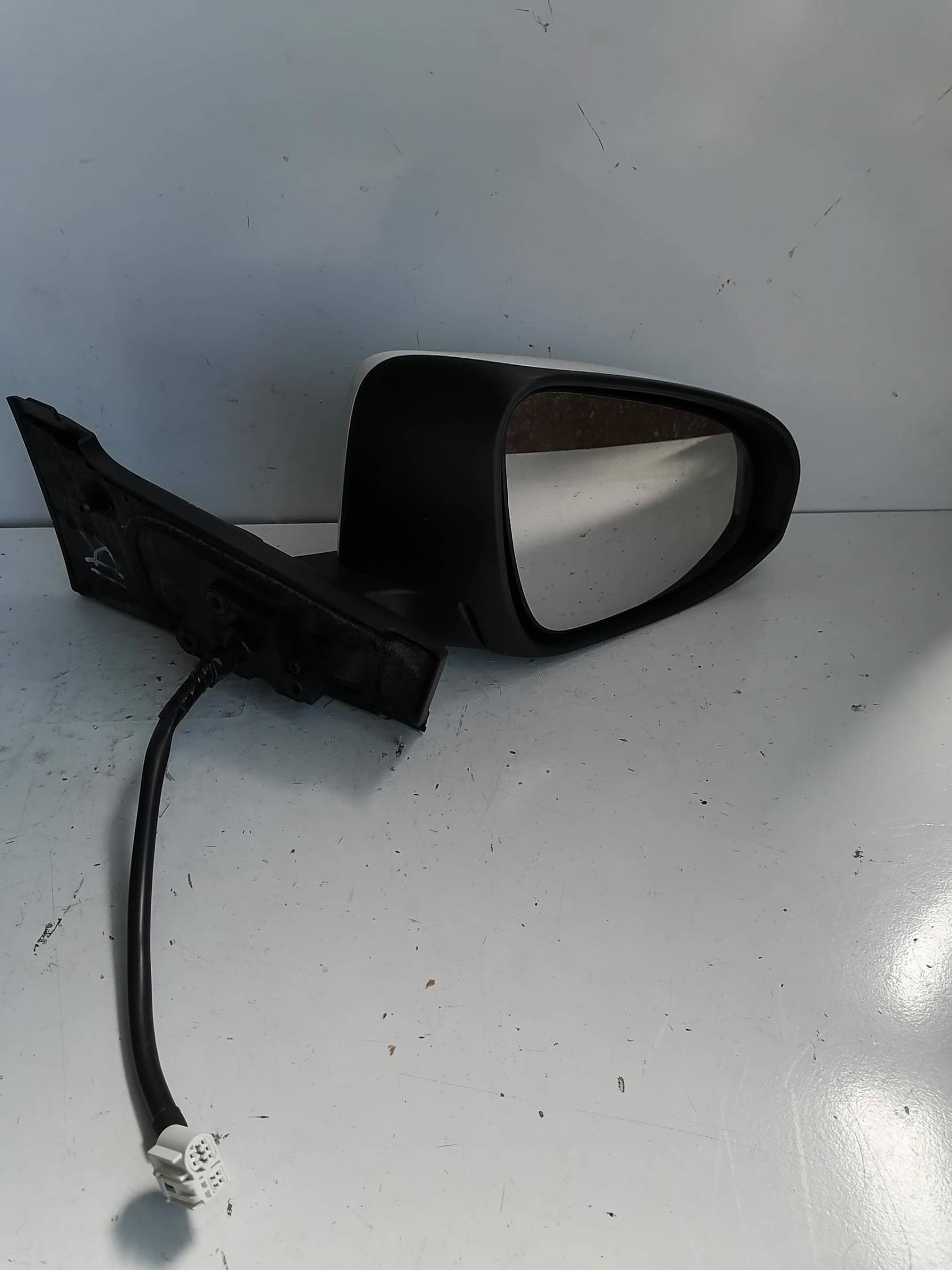 Retrovisore est. regolaz. elettr. dx.